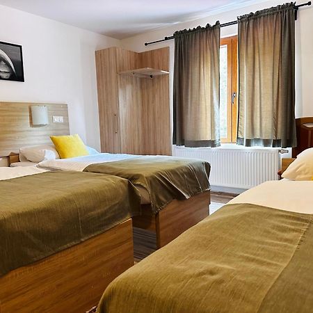 צאזין Motel Stovrela מראה חיצוני תמונה
