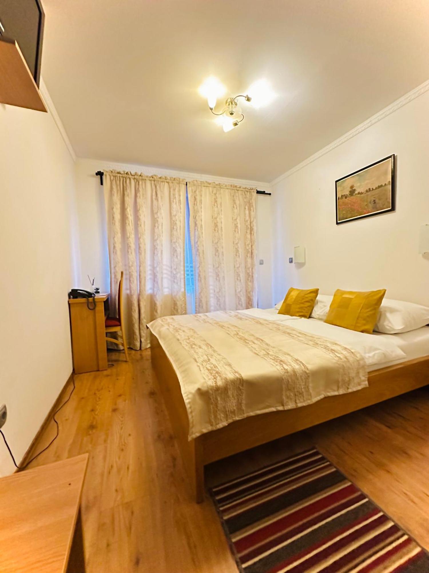 צאזין Motel Stovrela מראה חיצוני תמונה