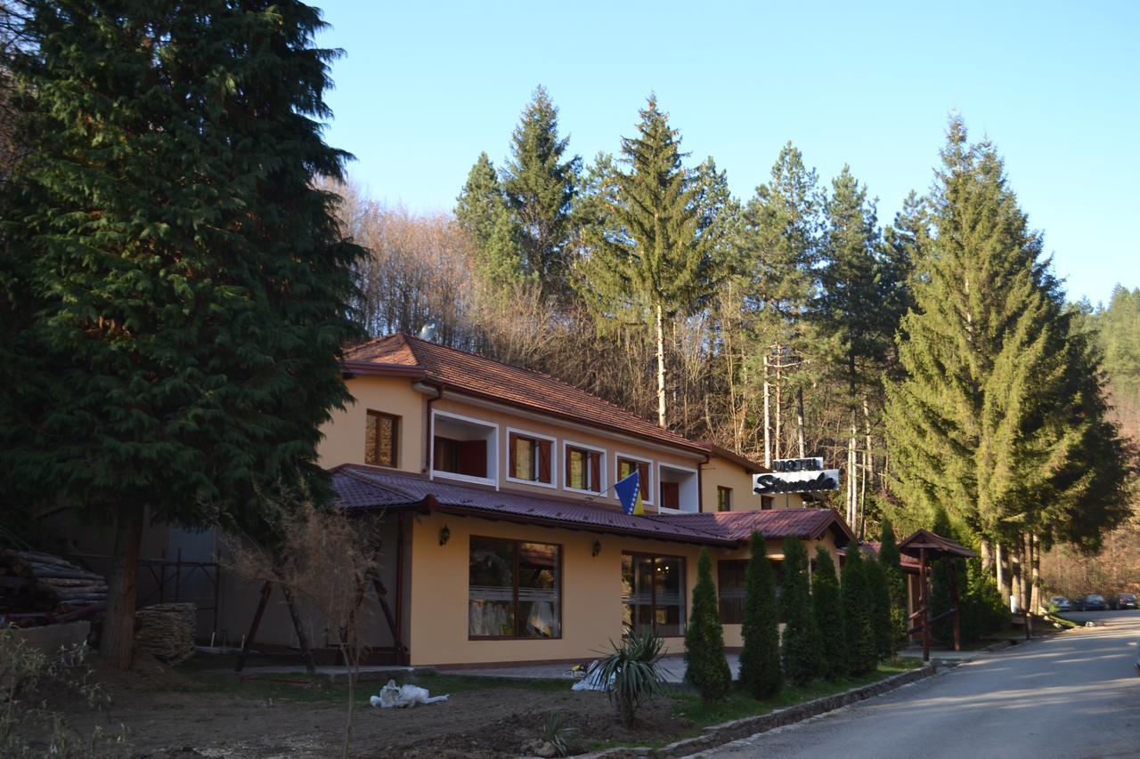 צאזין Motel Stovrela מראה חיצוני תמונה